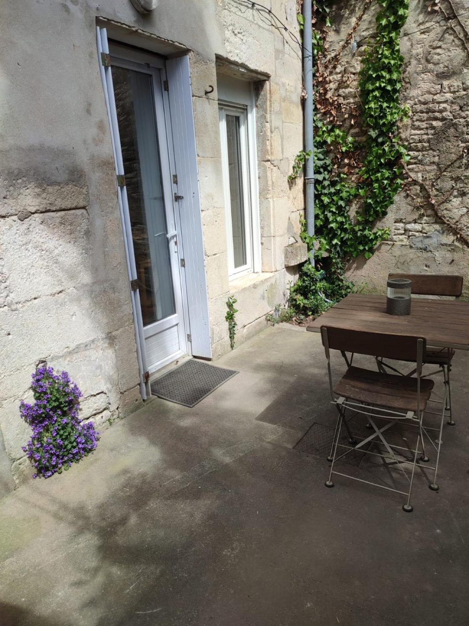 L'Escale Niortaise - Centre-Ville - 10Mn Gare - Wifi - Netflix Kamer foto